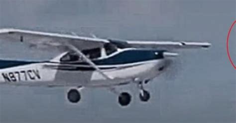 Did a conspiracy theorist just spot a UFO in a Netflix documentary ...