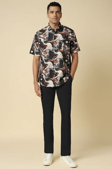 Buy Men Multi-Coloured Slim Fit Printed Half Sleeves Casual Shirt ...