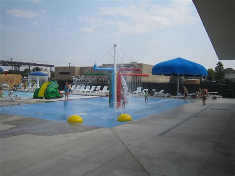 Ryan Swimming Pool 的图像结果