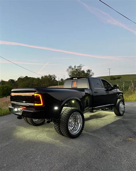 Lindsay Bercosky | 📸 | Instagram