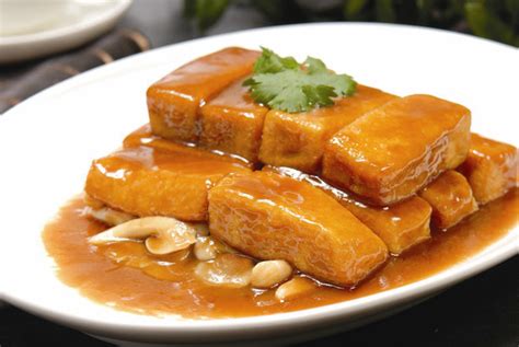 鲁菜精华——食不厌精，脍不厌细 细嚼一品豆腐，尝孔府菜精粹 - 知乎