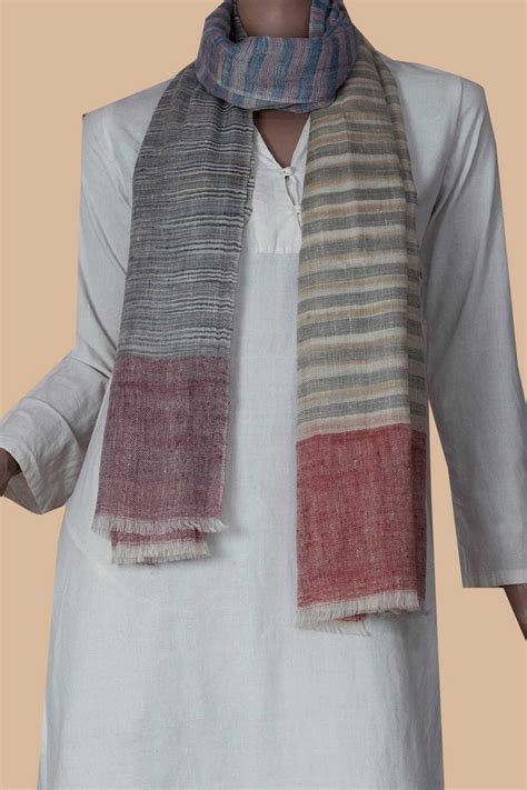 Woolen Stole - Buy Woolen scarves for women online in India – Matkatus