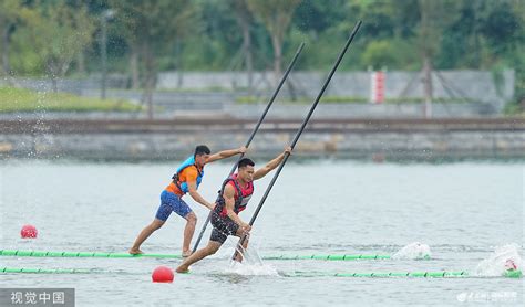 少林武僧演练水上漂绝技 六年时间从18米冲到118米_体育频道_凤凰网