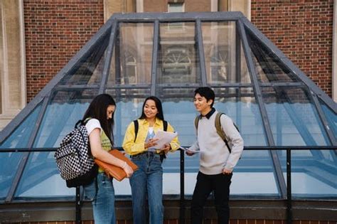《美国留学生文凭证书》如何购买定制布朗大学毕业证成绩单