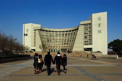中国十大外国语大学，北京上榜3所，第一是共和国外交官摇篮_排行榜123网