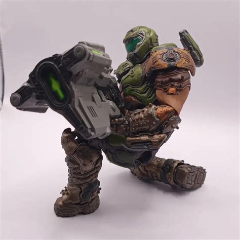 New pick-up: Rip & Tear! Amazing sculpt, great articulation but the hips are a little loose. I ...