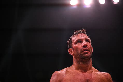Luke Rockhold reacts to BKFC 41 loss: ‘I’m not done. Some gloves would be nice, though’ - MMA ...