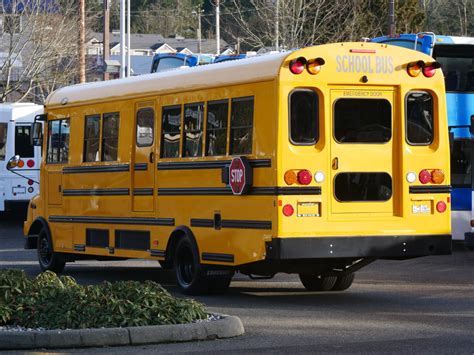 2016 Ford Starcraft Quest XL 35 Passenger Type-B School Bus - B00382 ...