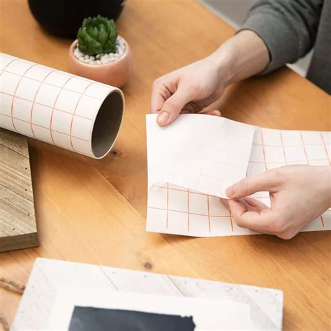 Best Transfer Tape for Vinyl Decals (2020 Reviews and Buyers Guide)