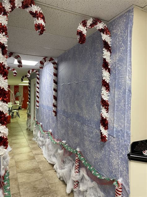 Pin by Denice Wilkes on The Work Office | Office christmas decorations ...