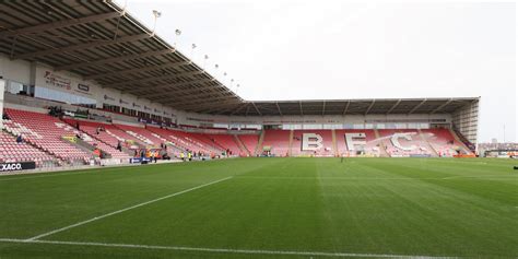 10 Smallest Stadiums in Premier League History (Ranked)