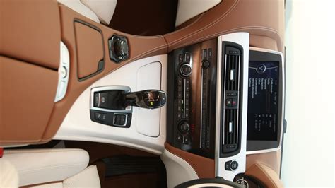 BMW-6-Series-2012-640d Interior Car Photos - Overdrive