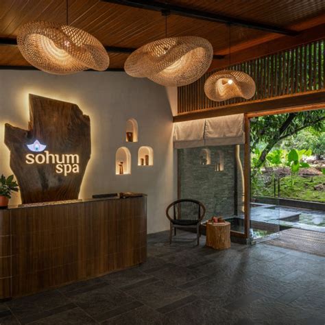 Luxury Hotels Guide - Travel & Leisure Asia, Hong Kong & Macau | India