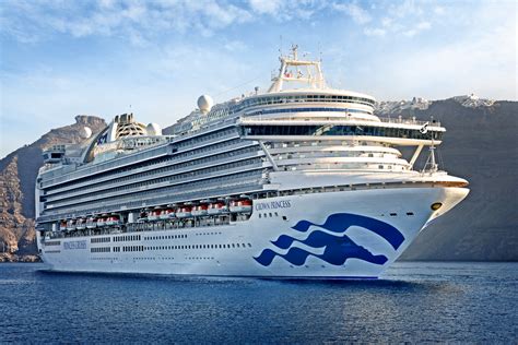 Crown Princess Ship Stats & Information- Princess Cruises Cruise | TravelAge West - capacity of princess cruise ships