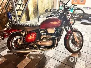 Jawa 42 red colour,rarely used 17k km run bike - Motorcycles - 1826785201