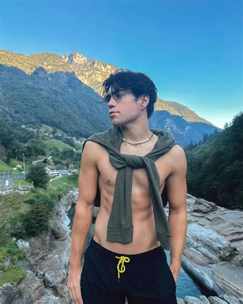 anti-hero : BENJI KROL via Instagram (12-09-2023)