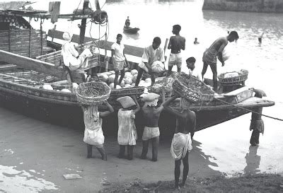 Life in Calcutta (Kolkata) - 1944 Part - 14 - Old Indian Photos