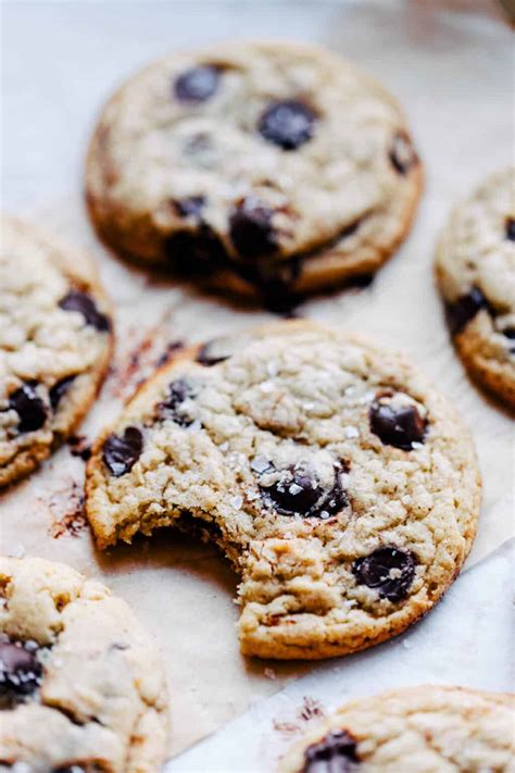 Easy Sourdough Chocolate Chip Cookies with Browned Butter (with video ...