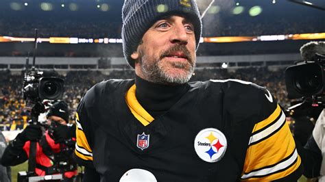 Aaron Rodgers Addresses Retirement Decision After Steelers' Playoff ...