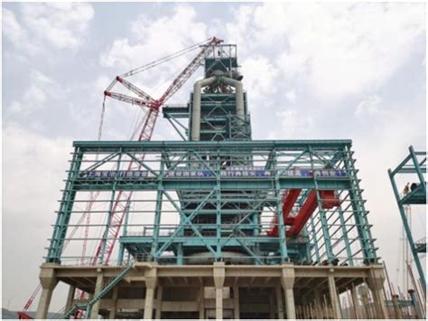 沪企承建泰安特种建筑用钢高炉项目 二号高炉钢结构顺利封顶-中新社上海