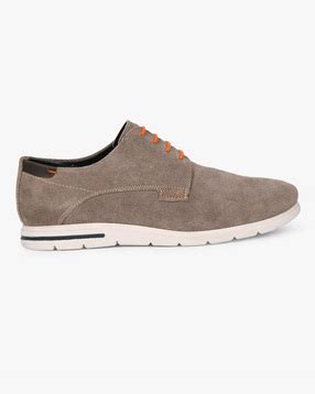 Casual Shoes for Men: Buy Men's Casual Shoes Online at AJIO