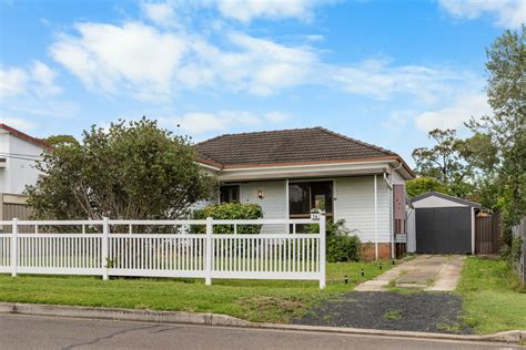 16 Sixth Avenue, Seven Hills NSW 2147 - House For Rent | Domain
