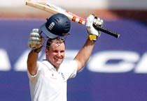 1st Test: England dwindle in India's sunshine on Day 4 - India Today