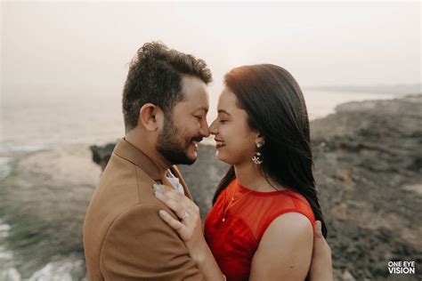 One Eye Vision Photography - Photographer - Ambavadi - Weddingwire.in