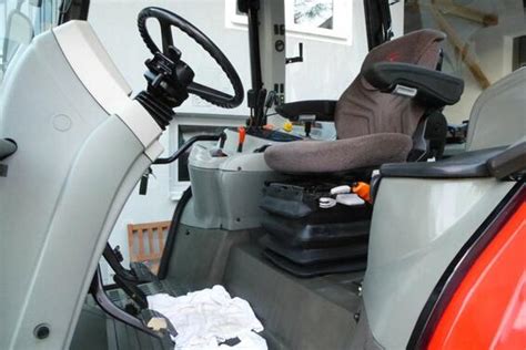 Aus Betriebsaufgabe: Massey Ferguson 5470 Traktor für 54.900 Euro ...