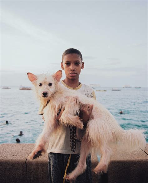 Cubist Geometry And Sculptural Playfulness Define Frame House - IGNANT