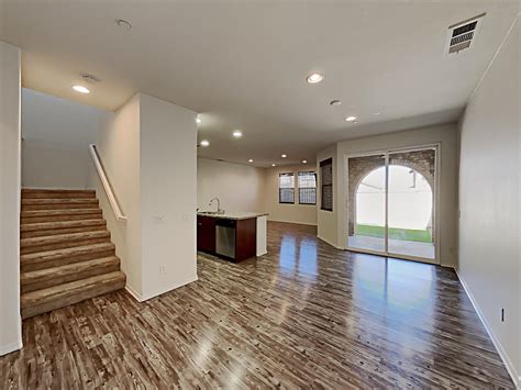 Rayo Flooring Oceanside | Floor Roma