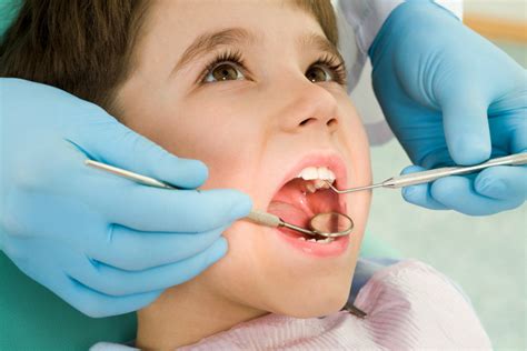 儿童龋齿检查有哪些步骤？_深圳爱康健口腔医院