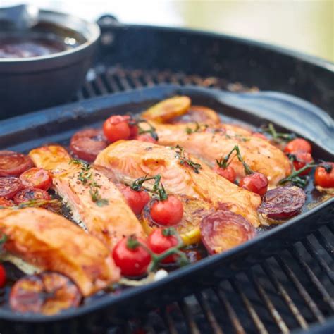 Plaque en céramique lisse pour barbecue et four Emile Henry – Claudia&Julia