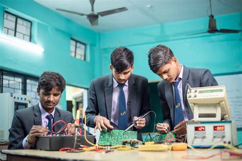 Engineering Electronics Course 的图像结果