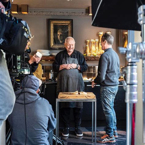 Steven Berkoff - Age, Theater Techniques, Movies - Biography