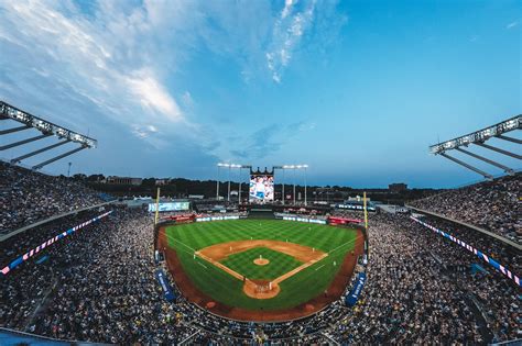 Royals announce Opening Day game against Cleveland is sold out