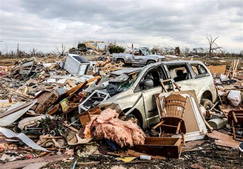 Over 30 tornadoes roar through six US states leaving behind trail of ...