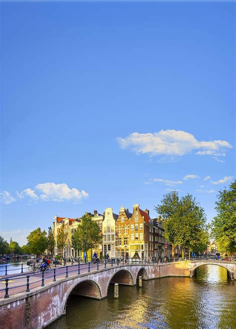 An Evening with Viking Cruises, Stout's Growlers Taproom & Wine Bar ...