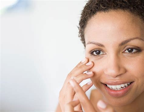 Fitting soft multifocal contact lenses | CooperVision India