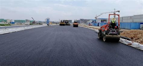 沥青道路施工怎么养护和维护 -- 武汉英东市政工程有限公司