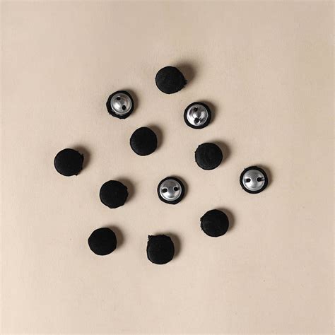 Black Handmade Fabric Button Set Small at iTokri – iTokri आई.टोकरी