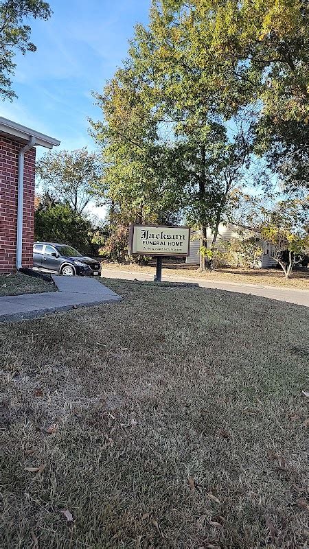 Meredith Funeral Home | Carbondale