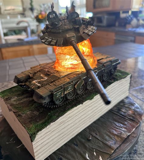 Russian T-72 Tank Destruction Diorama: Turret Tossing [3689 x 4096] : r ...