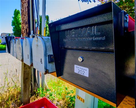 City to consider requiring locked mailboxes for all Bellingham rental units | Cascadia Daily News