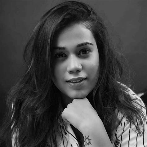 Connect with Shivani on SoulUp - Peer Support for body image, self ...