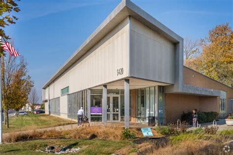 About Arlington Woods | Schools, Demographics, Things to Do - Homes.com