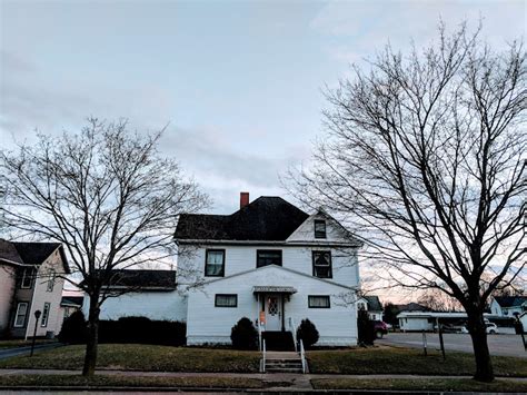 Given-Dawson Funeral Homes West Lafayette, Ohio - Stoltz Memorials