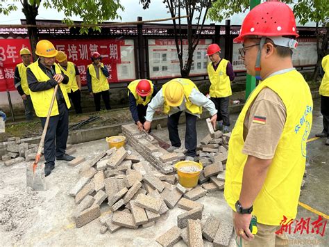 让“土师傅”变成“巧工匠”!新晃乡村工匠培训助力乡村振兴 - 新湖南客户端 - 新湖南