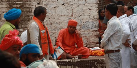 At Tijara, Rajasthan's 'Yogi' Talks of Rising Above Caste - The Wire