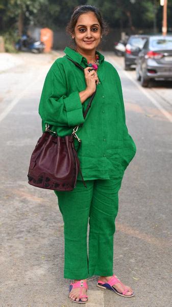 Black Lace Bordeaux Ivy by Chiaroscuro